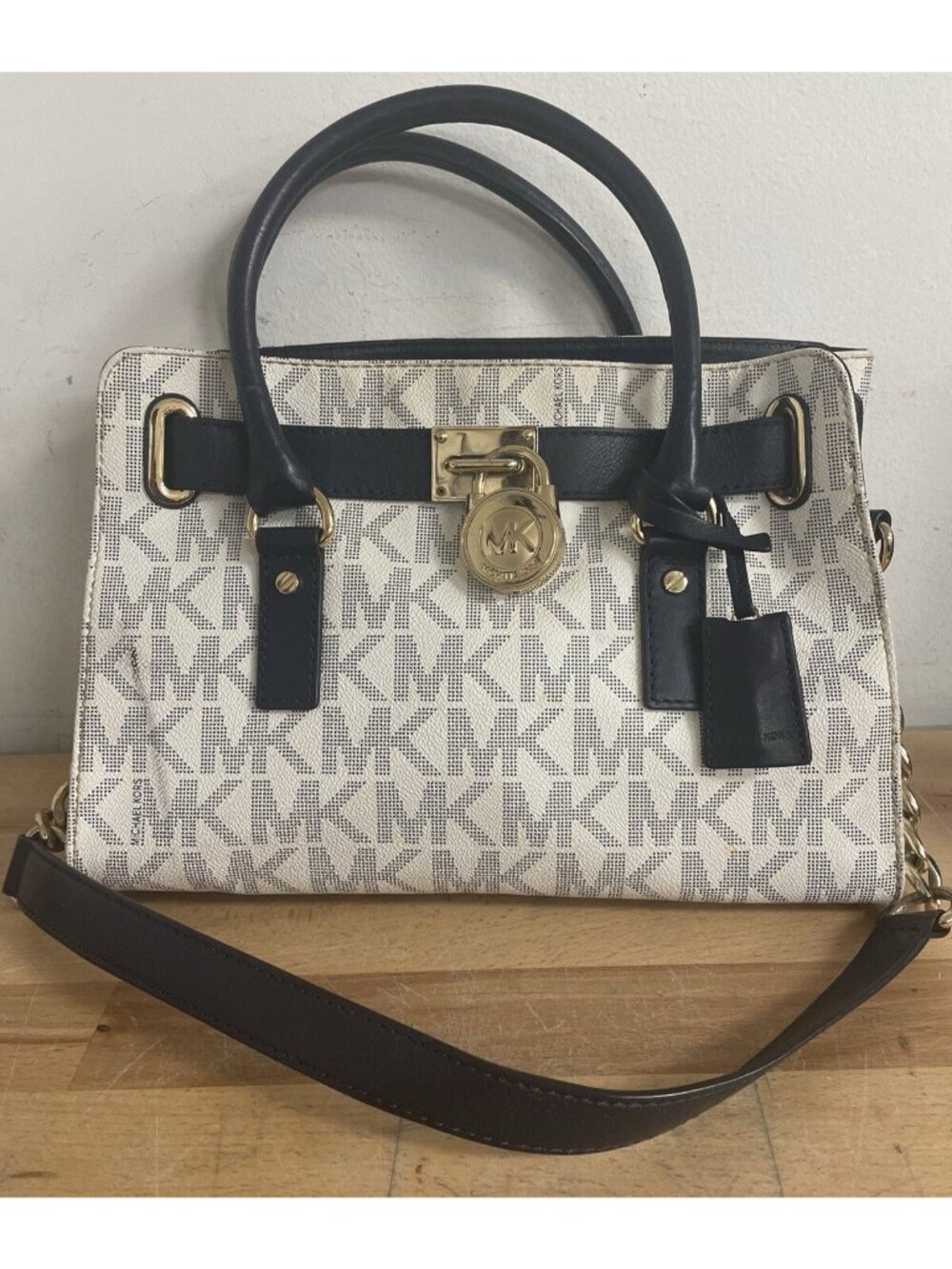 Michael Michael Kors Hamilton Gold Lock Navy Blue White Shoulder Bag Purse